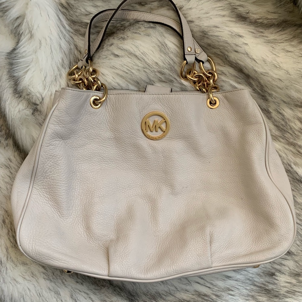 Michael Kors Fulton Chain Tote
